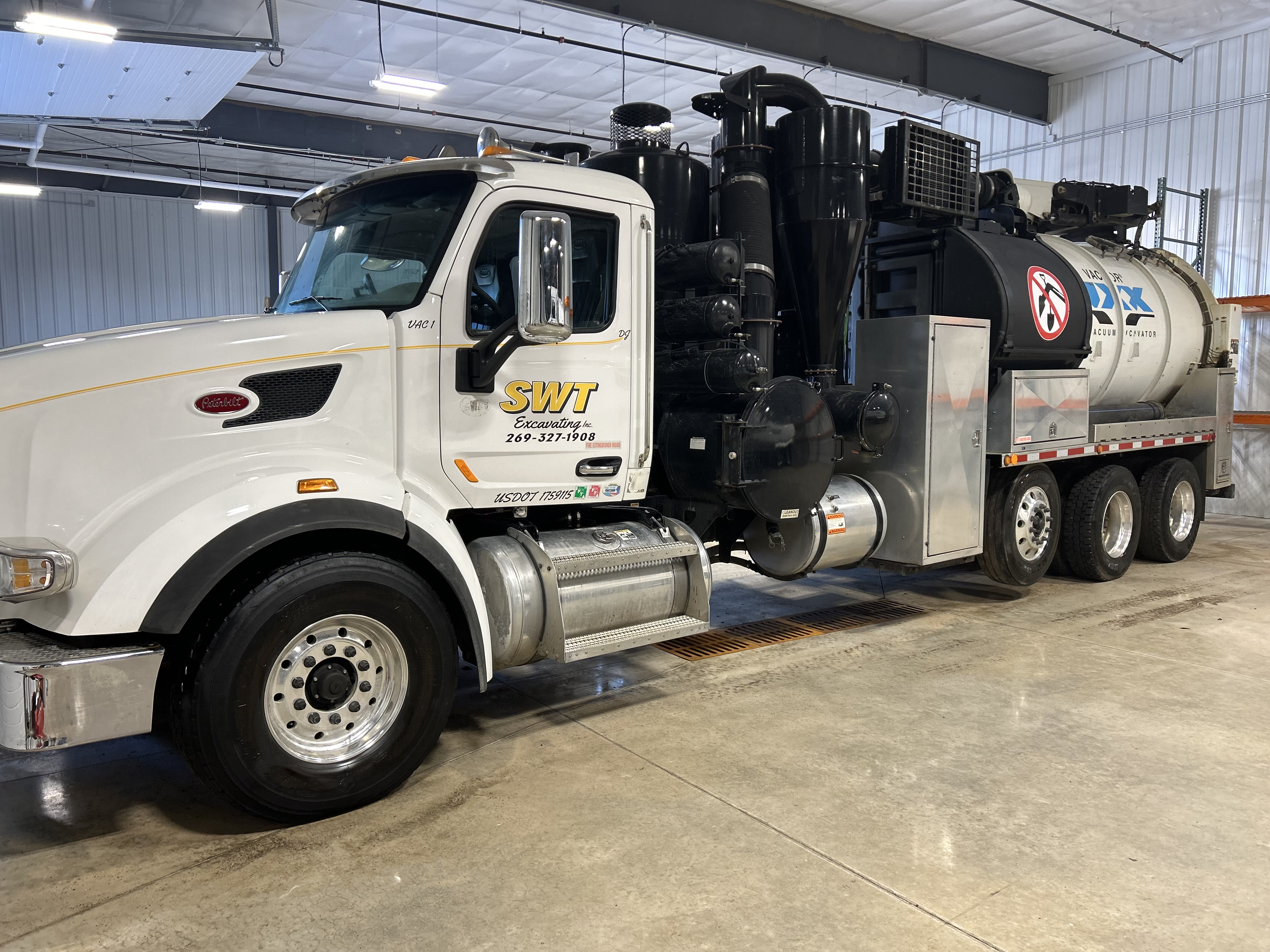 SWT Excavating vacuum truck after fleet detailing