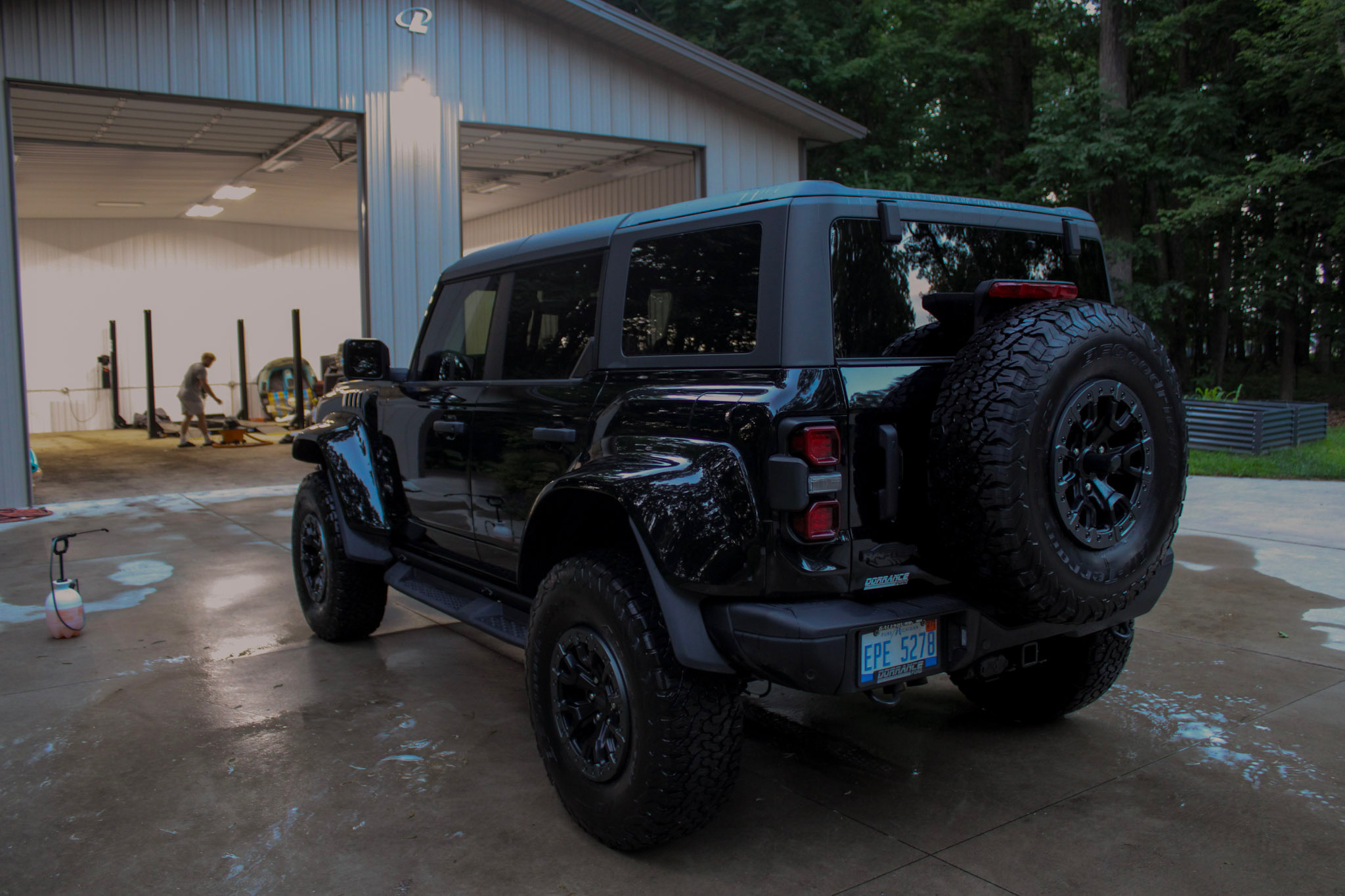 Ford Bronco Raptor - Rear three-quarter view outside the shop